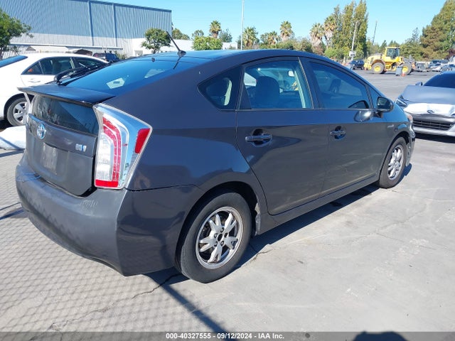 Toyota Prius Two 2014 JTDKN3DUXE1776629 Image 4