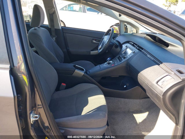 Toyota Prius Two 2014 JTDKN3DUXE1776629 Image 5