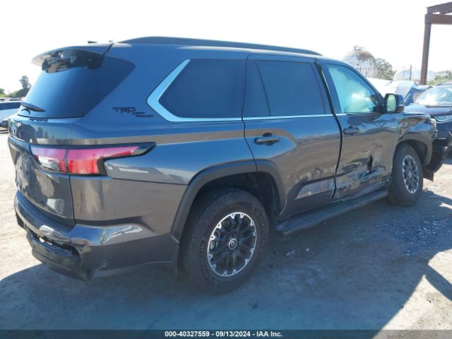 7SVAAABA4PX012706 Toyota Sequoia Sr5