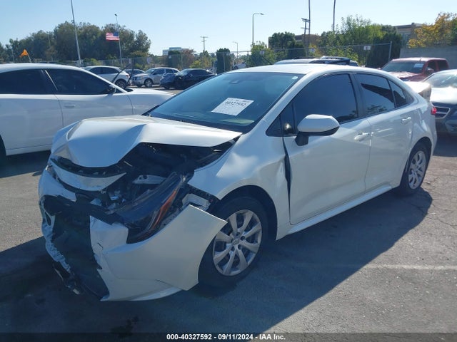 Toyota COROLLA LE 2021 JTDEPMAE1MJ138391 Image 2