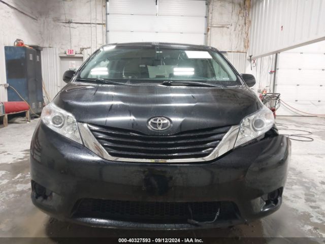 5TDJZ3DC3HS170863 Toyota Sienna Le 7 Passenger