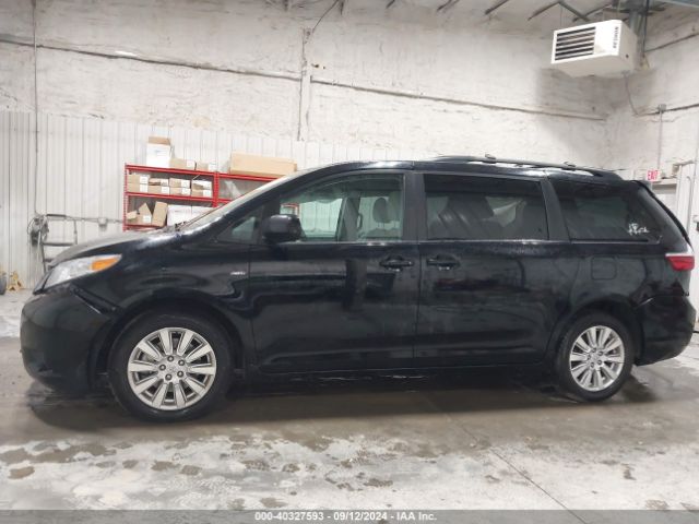 5TDJZ3DC3HS170863 Toyota Sienna Le 7 Passenger