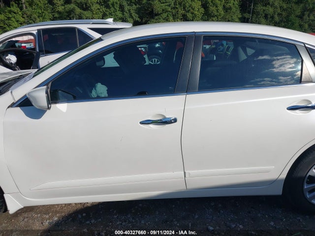 Nissan Altima 2.5 S 2015 1N4AL3AP3FC579717 Image 13