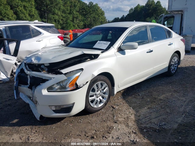Nissan Altima 2.5 S 2015 1N4AL3AP3FC579717 Image 2