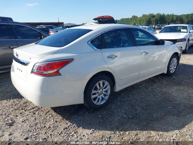 Nissan Altima 2.5 S 2015 1N4AL3AP3FC579717 Image 4