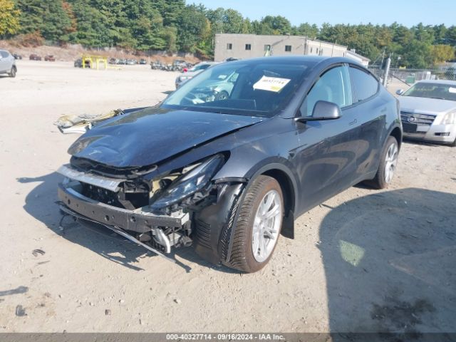 7SAYGAEE5RF077814 Tesla Model Y Long Range Dual Motor All-wheel Drive