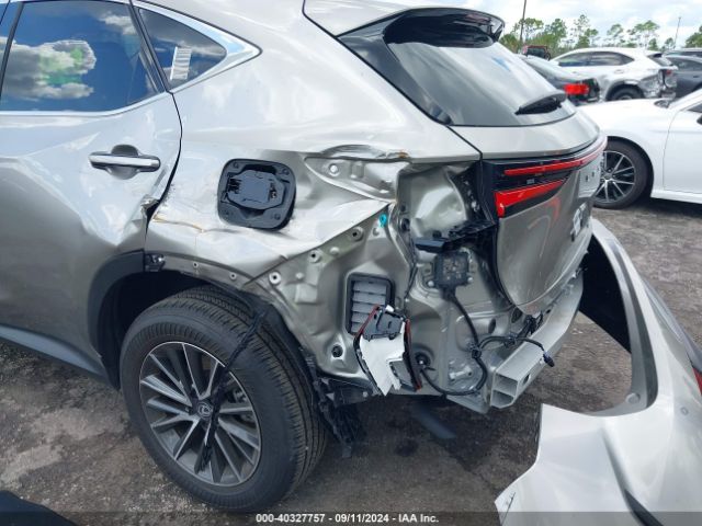 2T2ADCAZ0SC016310 Lexus NX 250