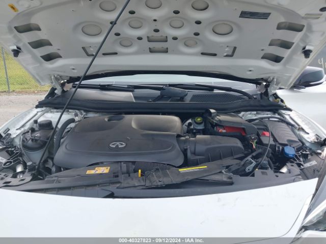 SJKCH5CR5JA043013 Infiniti Qx30 Premium