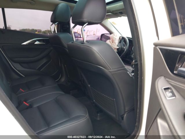SJKCH5CR5JA043013 Infiniti Qx30 Premium