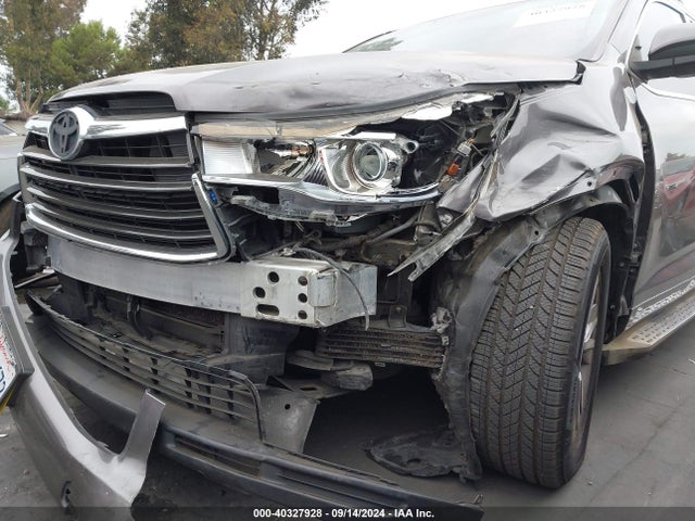 Toyota Highlander Xle V6 2015 5TDKKRFH4FS111029 Image 6