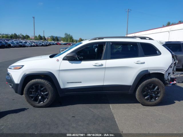 1C4PJMBS0FW685530 Jeep Cherokee Trailhawk