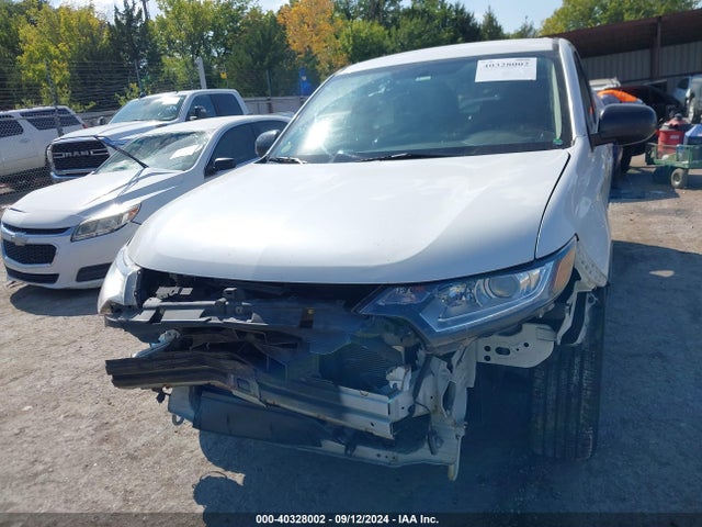 2017 MITSUBISHI OUTLANDER JA4AD2A35HZ052609 Photo 5