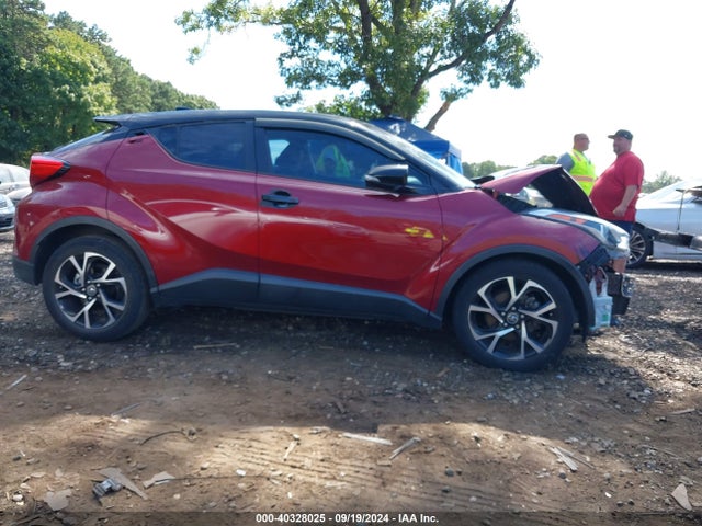 Toyota C-HR XLE 2019 NMTKHMBX9KR077340 Image 13