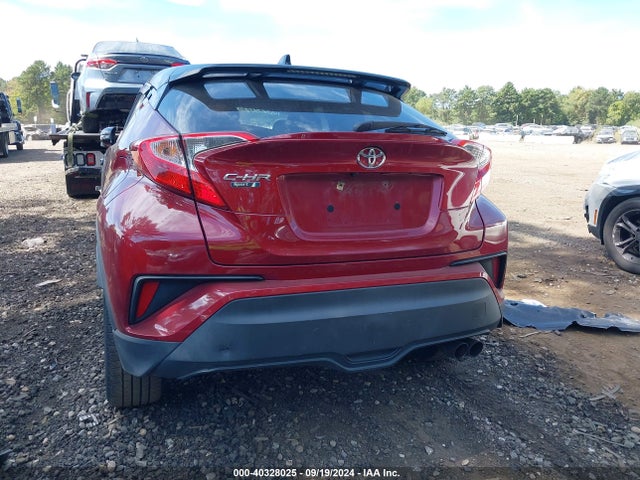 Toyota C-HR XLE 2019 NMTKHMBX9KR077340 Image 16