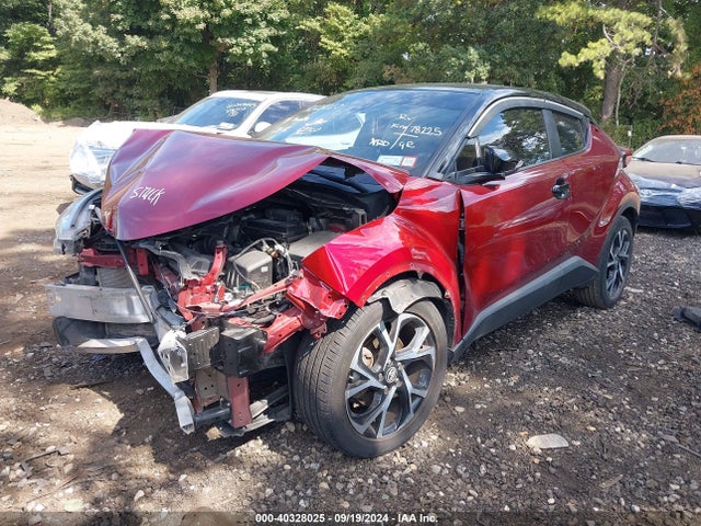 Toyota C-HR XLE 2019 NMTKHMBX9KR077340 Image 2