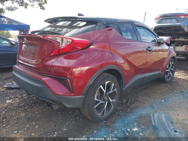 Toyota C-HR XLE 2019 NMTKHMBX9KR077340 Image 4