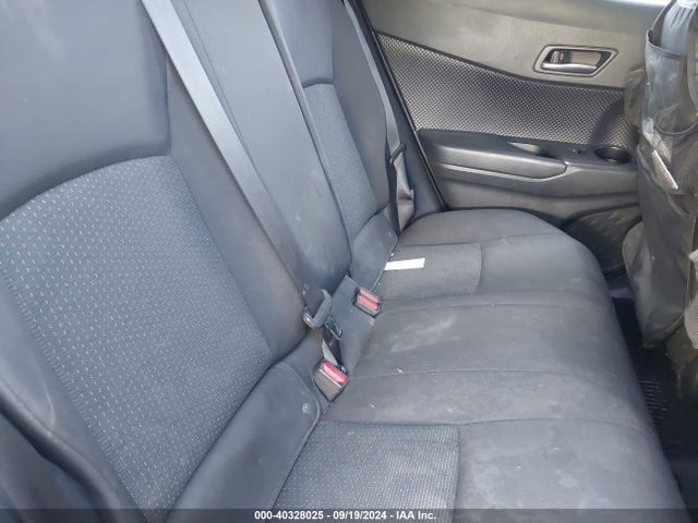 Toyota C-HR XLE 2019 NMTKHMBX9KR077340 Image 8