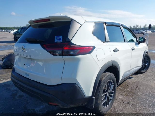 5N1AT3AA0MC799153 Nissan Rogue S Fwd
