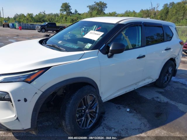 5N1AT3AA0MC799153 Nissan Rogue S Fwd