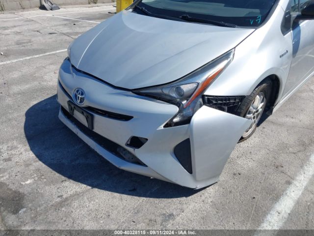 JTDKBRFU7G3018411 Toyota Prius Two