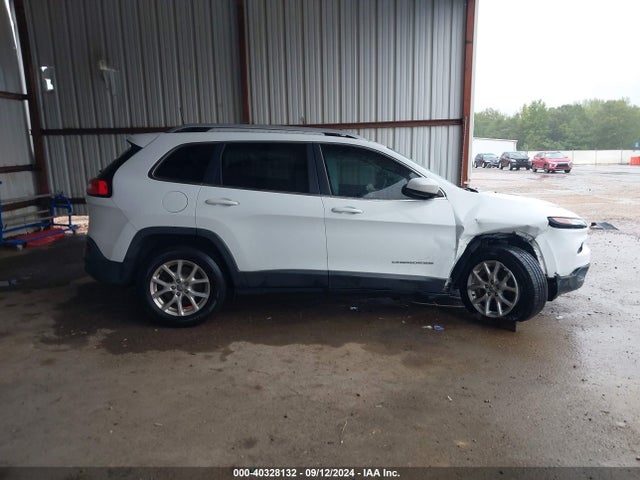 Jeep Cherokee Latitude 2016 1C4PJMCS5GW341529 Image 13
