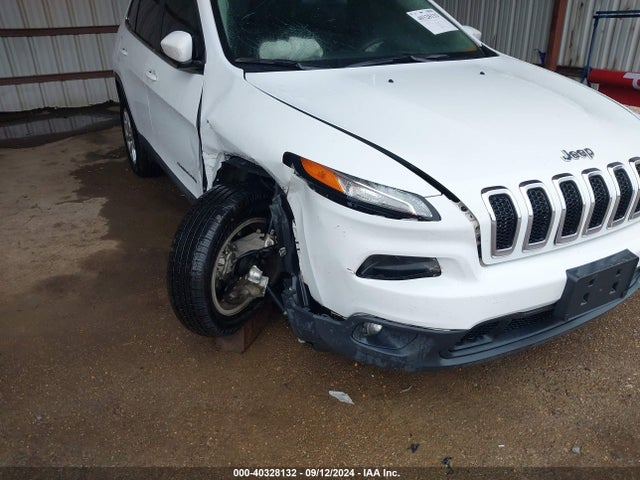 Jeep Cherokee Latitude 2016 1C4PJMCS5GW341529 Image 17
