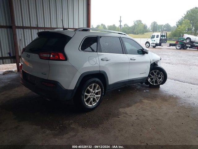 Jeep Cherokee Latitude 2016 1C4PJMCS5GW341529 Image 4
