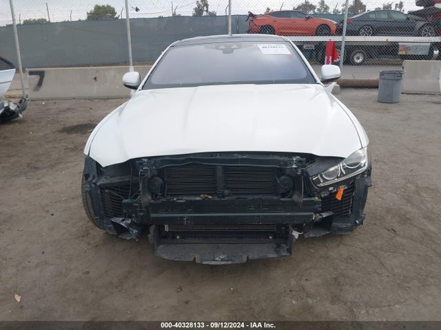 SAJAF4BV1HA969414 Jaguar Xe 35t R-sport