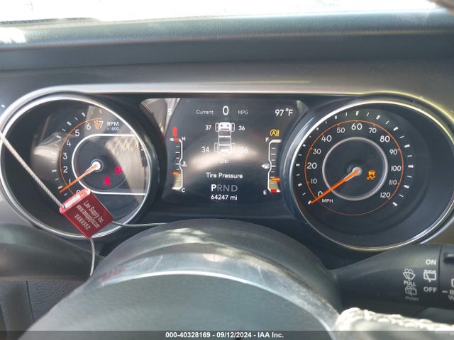 1C4HJXEG9KW552479 Jeep Wrangler Unlimited Sahara 4x4