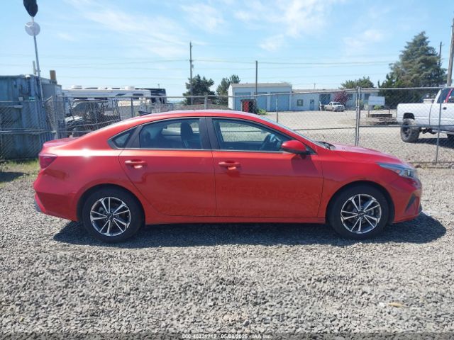 3KPF24AD2PE526466 KIA Forte Lxs