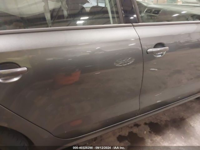 3VWLA7AJ4FM261936 Volkswagen Jetta 2.0l Tdi S