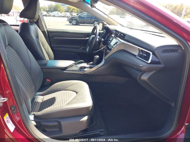 Toyota CAMRY SE 2018 4T1B11HK2JU510065 Image 5