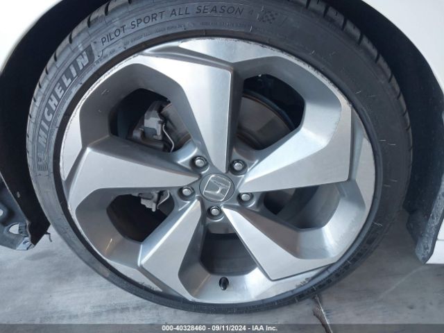 1HGCV2F97KA011897 Honda Accord Touring 2.0t