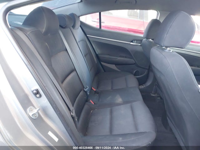 Hyundai ELANTRA SE 2018 KMHD74LF0JU632622 Image 8