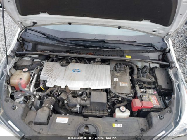 JTDKARFU0J3056881 Toyota Prius Four