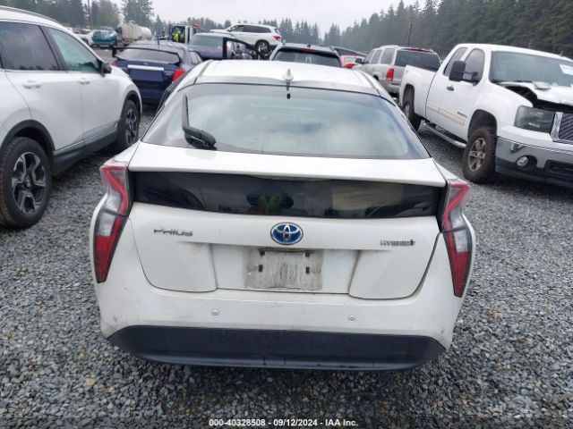 JTDKARFU0J3056881 Toyota Prius Four