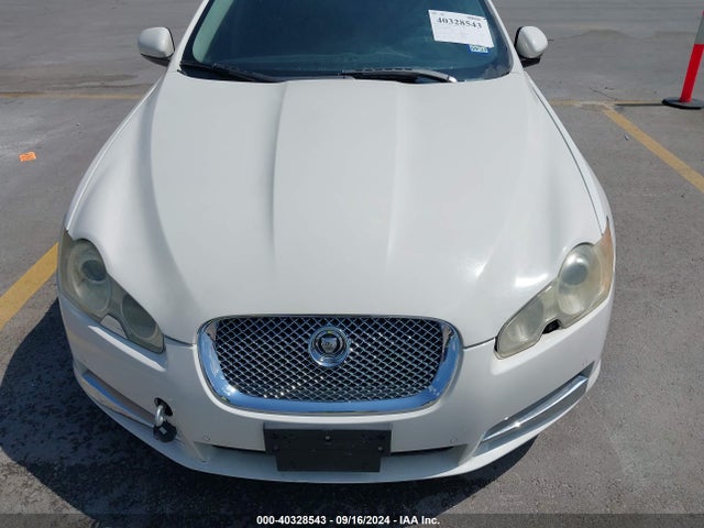 2010 JAGUAR XF SAJWA0HEXAMR69372 Photo 5