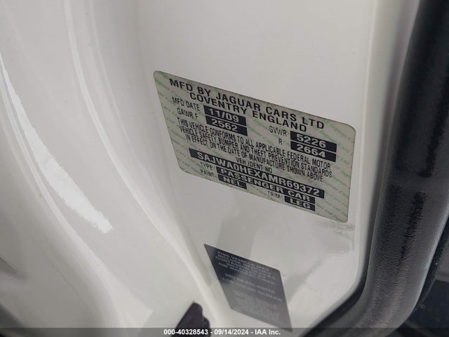 2010 JAGUAR XF SAJWA0HEXAMR69372 Photo 8