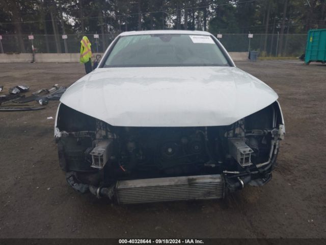 WAUENAF40JA067116 Audi A4 2.0t Premium/2.0t Tech Premium