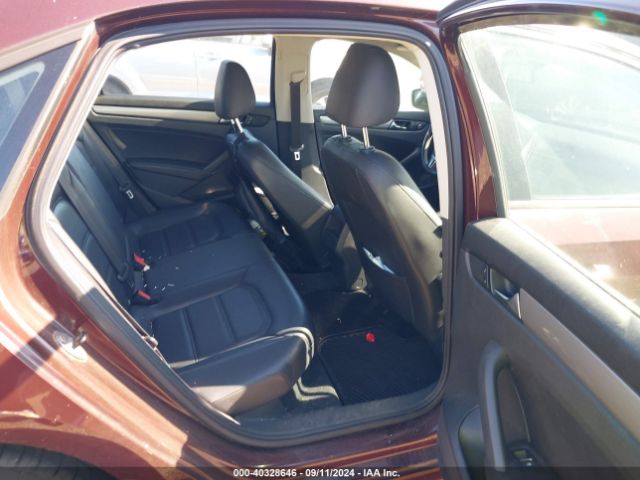 1VWAT7A35EC102376 Volkswagen Passat 1.8t Wolfsburg Edition