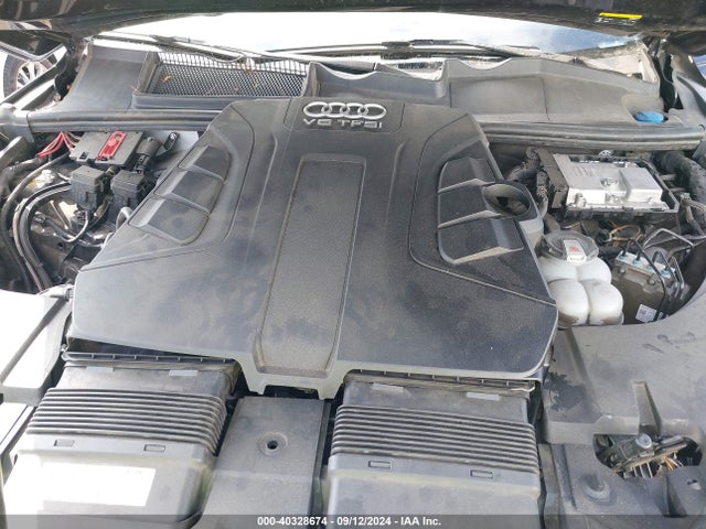 WA1LAAF72JD004222 Audi Q7 3.0t Premium