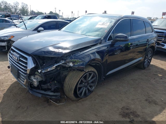 WA1LAAF72JD004222 Audi Q7 3.0t Premium