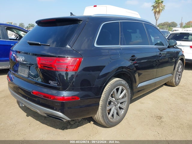 WA1LAAF72JD004222 Audi Q7 3.0t Premium