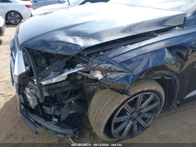 WA1LAAF72JD004222 Audi Q7 3.0t Premium
