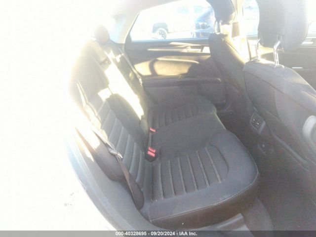1FA6P0H75E5406976 Ford FUSION SE