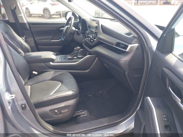 Toyota Highlander Xle 2021 5TDGZRAH2MS034957 Image 5