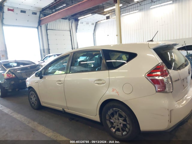 Toyota Prius V Four 2015 JTDZN3EU2FJ021005 Image 15