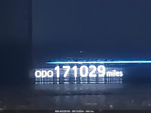 Toyota Prius V Four 2015 JTDZN3EU2FJ021005 Image 16