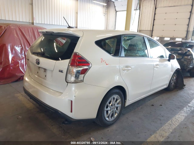 Toyota Prius V Four 2015 JTDZN3EU2FJ021005 Image 4