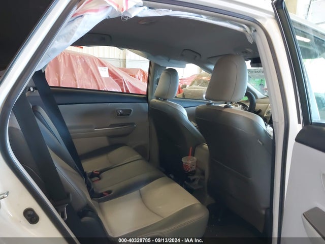 Toyota Prius V Four 2015 JTDZN3EU2FJ021005 Image 8